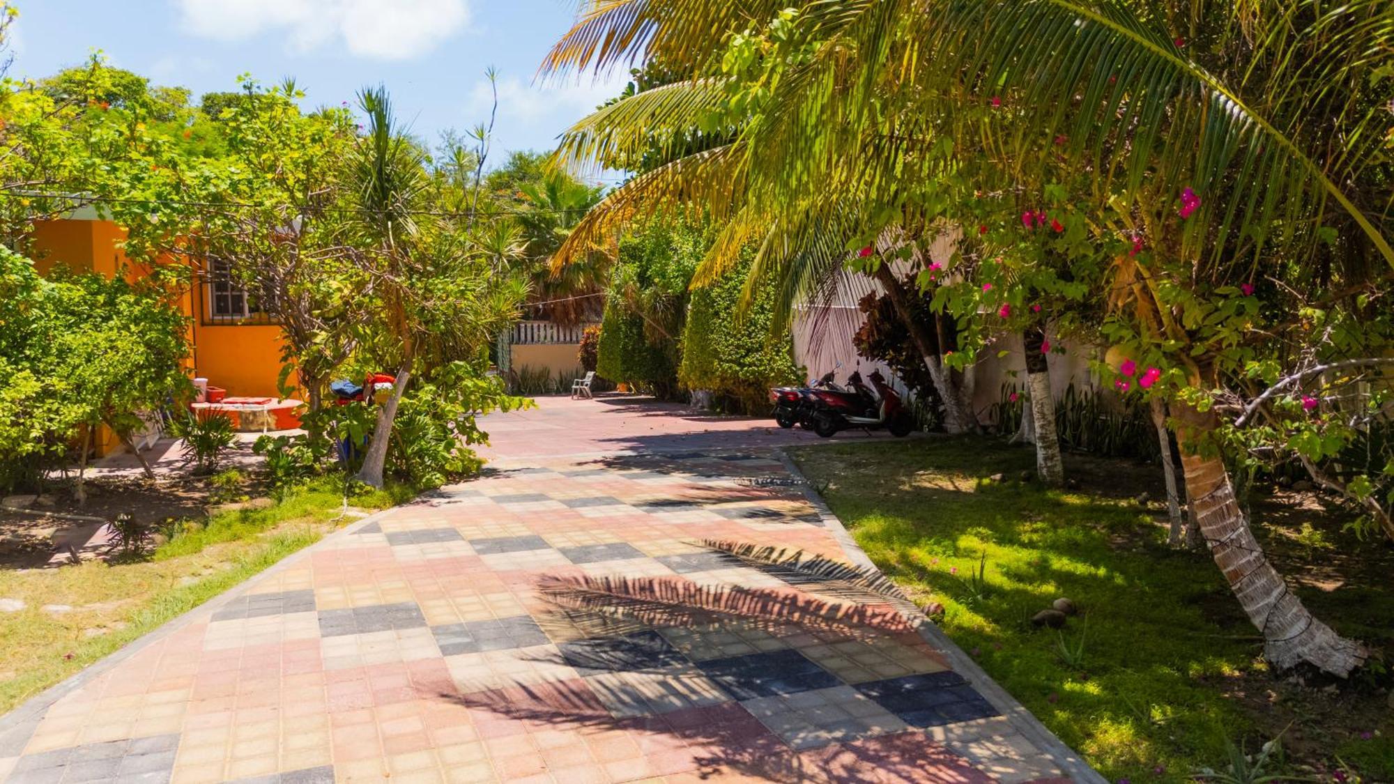 Villa Pajaros Isla Mujeres Exterior photo