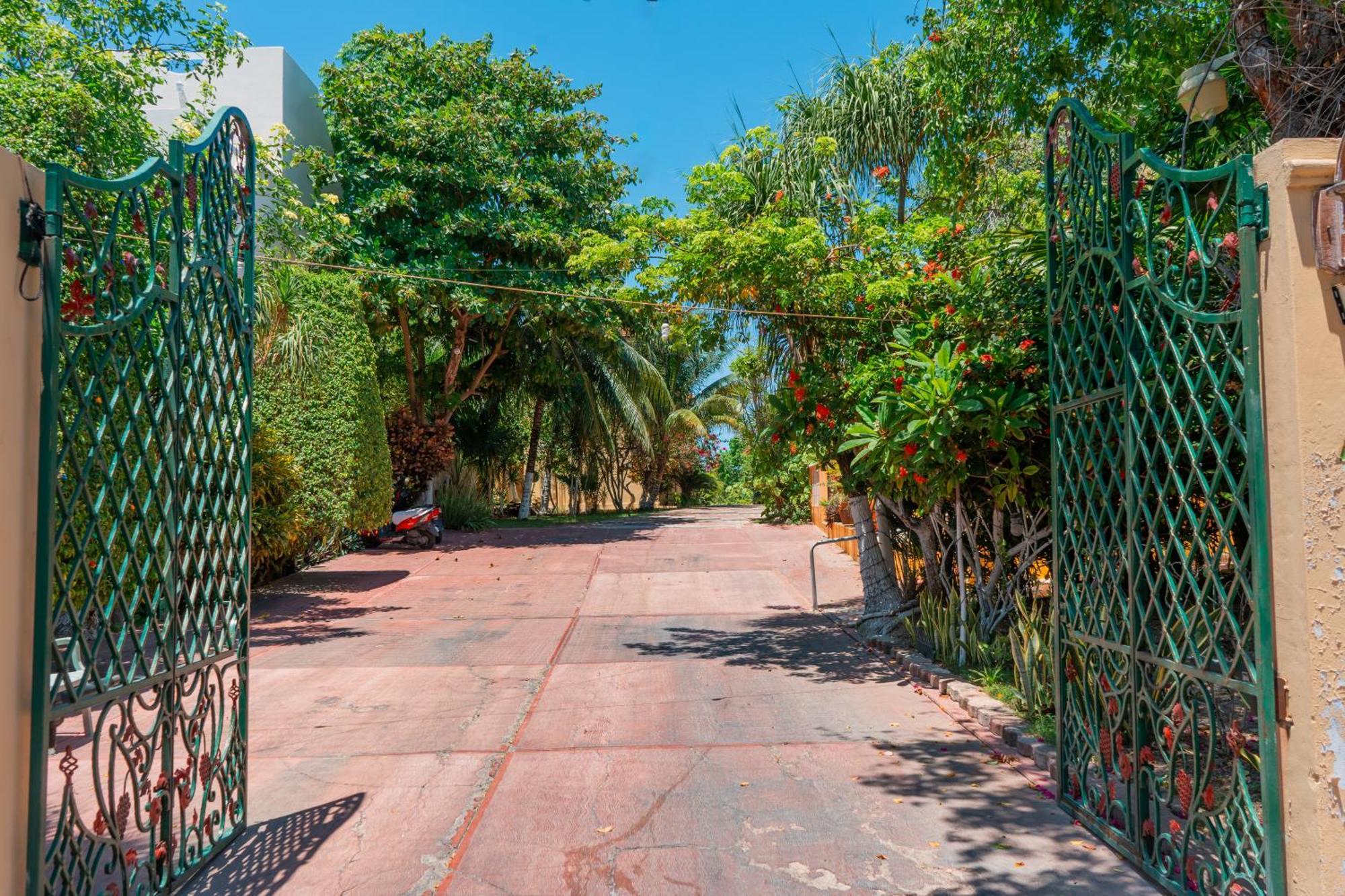 Villa Pajaros Isla Mujeres Exterior photo